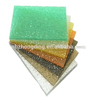 Feuille solide en polycarbonate gaufré avec UV