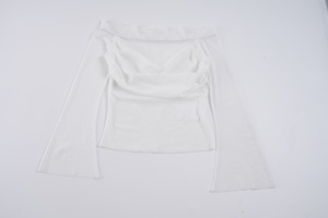 T-shirt blanc à épaules dénudées avec dentelle, froncé, en polyester respirant, à manches longues, coupe ajustée pour femme, idéal pour la plage, les fêtes ou les tenues décontractées - Product Image 2