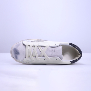 Chaussures de sport respirantes et luxueuses à lacets DSYX Q1208-03, toutes saisons, en cuir véritable souple, imprimé étoile rétro, légères, anti-odeur - Product Image 6