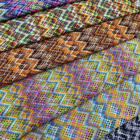 Modisches Design Häkel-Spitzenstoff Buntes Garn Gefärbter Jacquard-Strickstoff für Bikini & Bademode