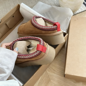 Chaussons d'hiver unisexes confortables et doux en fourrure de mouton intégrée en laine de haute qualité de la marque YOUG, OEM ODM 2026 - Product Image 6