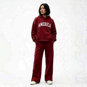 Conjunto de Sudadera con Capucha y Pantalones Deportivos para Mujer con Logotipo Personalizado, en Felpa Francesa Gruesa de Algodón, Pantalones Anchos Rectos y Sudadera con Capucha - Product Image 1