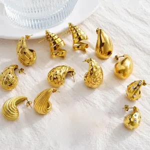 Penjualan terlaris anting-anting kancing Oval berongga minimalis untuk Wanita Perhiasan tahan air baja tahan karat berlapis emas 18k