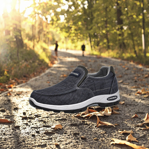 Chaussures de course légères en toile pour hommes, antidérapantes, à semelle souple, pour l'extérieur, à enfiler, en maille EVA, tendance mode, couleur unie, bout rond - Product Image 2