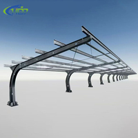 Abri photovoltaïque pour voitures, simple ou double, construit avec des aciers en H ou des tubes carrés, capable d'accueillir plusieurs véhicules.