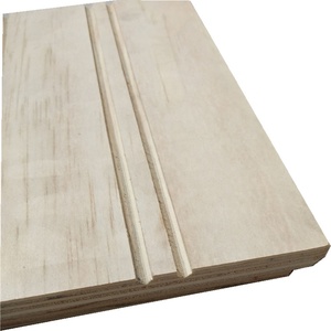 Contrachapado Ranurado en V, U y W de <span class=keywords><strong>Madera</strong></span> de Álamo y Chapa de <span class=keywords><strong>Pino</strong></span> para Construcción y Decoración - Product Image 2