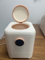 Mini-séchoir électrique semi-automatique écoénergétique pour le séchage rapide des vêtements, sous-vêtements et petits objets ménagers en plastique