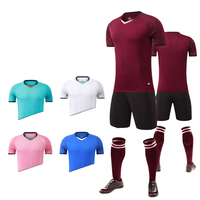 Maillot de football personnalisé à séchage rapide en polyester sublimation col en V uniforme d'équipe de football pour hommes