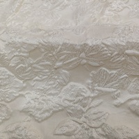 Tissu Jacquard Brocart Polyester 150D Infroissable Motifs Floraux Gaufrés Tissé Poids Moyen Vêtement Fille Rose Blanche