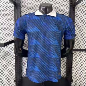 Maillot domicile/extérieur de l'équipe nationale de France 2026, version joueur/supporter, 100 % polyester respirant, imprimé, col montant, manches courtes - Product Image 1