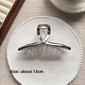 Pinces à <span class=keywords><strong>cheveux</strong></span> en plastique argenté électrolytique texturé coeur et dos de requin accessoires de <span class=keywords><strong>cheveux</strong></span> demi-attachés pour les occasions de fête - Product Image 6