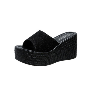 Sandales compensées grande <span class=keywords><strong>taille</strong></span> européennes et américaines en stock, tailles <span class=keywords><strong>35</strong></span> à 43, nouvelles tongs africaines à semelle épaisse - Product Image 6