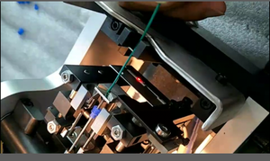 Machine de sertissage semi-automatique étanche Sinrad SR-400G pour l'insertion de joints de fils, AC110V/220V, prise MAX D13*L14mm - Product Image 4