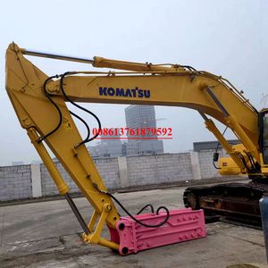 Excavateur sur chenilles Komatsu 450 d'occasion PC450-8 45 tonnes d'origine japonaise avec composants du moteur à vendre - Product Image 5