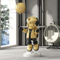 Nouveau Design Astronaute Sculpture Nature Taille En Fiber De Verre Cosmonaute Statue Pour Art Extérieur Décoration Ballon Astronaute