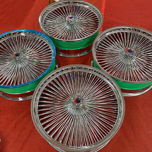 Ruedas de Alambre Cromadas de 24 Pulgadas con Radios - Product Image 5