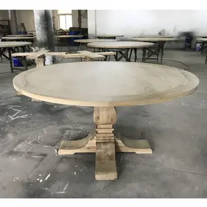 Grande table à manger ronde en bois de chêne pour mariage