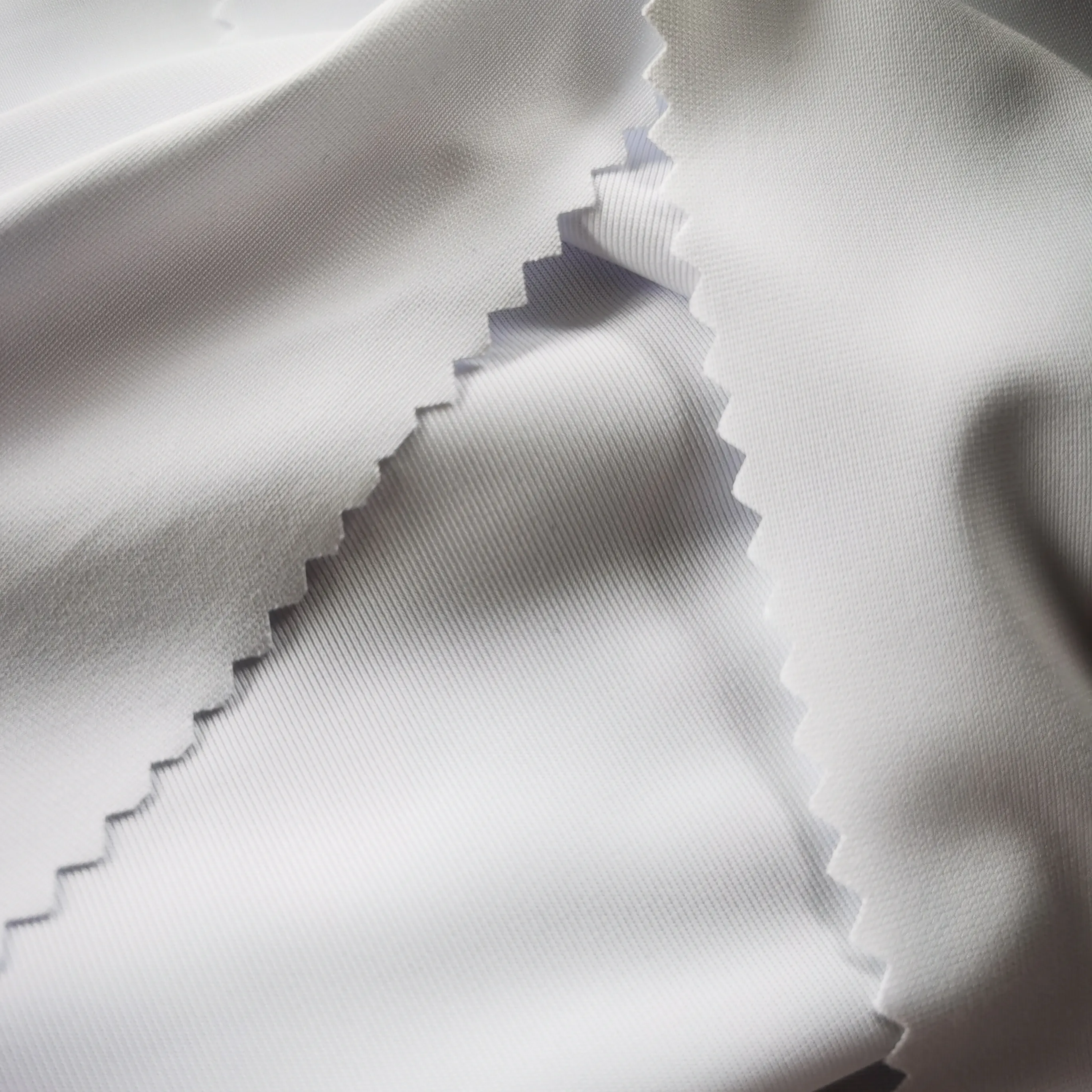 Warp dệt kim Polyester 100-150gsm Trắng Arabic quần áo vải
