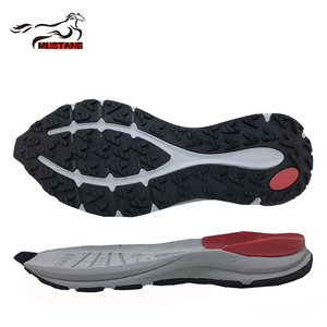 <span class=keywords><strong>Bottes</strong></span> de randonnée <span class=keywords><strong>Mustang</strong></span>, semelles de chaussures d'extérieur en caoutchouc, semelle extérieure antidérapante, semelles intermédiaires en EVA haute élasticité - Product Image 1