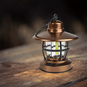 Lanterne rétro pour le camping en plein air, lumière LED blanc chaud, étanche, fonctionne sur piles, lampe décorative suspendue pour le jardin - Product Image 4
