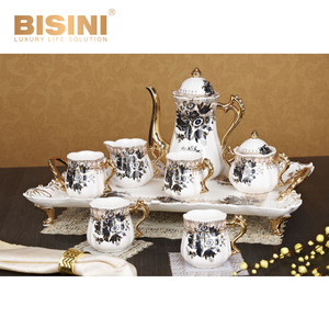 24K <span class=keywords><strong>de</strong></span> oro <span class=keywords><strong>de</strong></span> cerámica <span class=keywords><strong>de</strong></span> <span class=keywords><strong>porcelana</strong></span> café <span class=keywords><strong>tazas</strong></span> <span class=keywords><strong>de</strong></span> café y platillos/relieve moderno China elegante taza <span class=keywords><strong>de</strong></span> café <span class=keywords><strong>té</strong></span> - Product Image 3