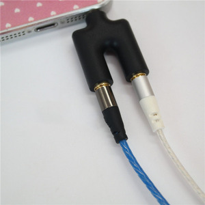 <b>Headphone</b> Splitter 3.5mm To Dual 3.5mm Audio <b>Adapter</b> Black <b>For</b> Couple <b>Headphones</b> - Product Image 3