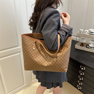 2026 Trendy Vintage Hobo Leather Tote Bag <b>Large</b> Capacity Custom Logo Autumn/Winter Casual <b>Purse</b> for Women-Fashion Dress Look - Product Image 3