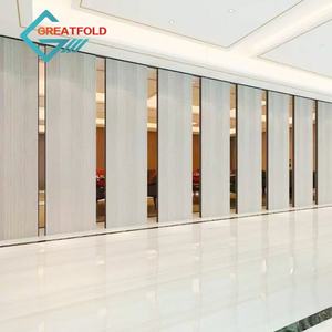 <span class=keywords><strong>Cloison</strong></span> coulissante <span class=keywords><strong>amovible</strong></span> pour auditorium, mur mobile et opérable pour salle de sport, design moderne OEM, pliable, absorbant le son - Product Image 1