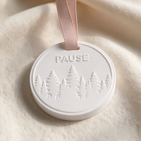Diffuseur de parfum suspendu en céramique blanche fait main avec logo personnalisé Finru, OEM, pour la maison, longue durée, pour armoire, vente en gros
