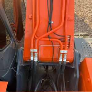 Excavatrice sur chenilles Hitachi ZX360LC de 36 tonnes, modèle 2024, moteur Isuzu, pompe hydraulique, engrenages, faible nombre d'heures, location, usage gouvernemental - Product Image 5