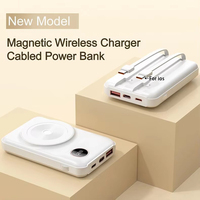 Logo personnalisé PD 22.5W Portable Magnétique Powerbank 10000 Mah Avec Câbles Aimant Mini Power Bank Batterie