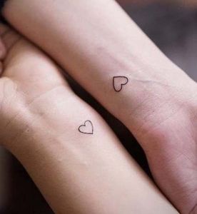 Tatuaje Temporal Unisex con Diseño de Corazón, Duradero 15 Días, Orgánico, Transferible con Agua, Semipermanente, a Base de Plantas, <span class=keywords><strong>para</strong></span> <span class=keywords><strong>Parejas</strong></span> - Product Image 1