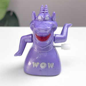 Plástico clásico Mini Clockwork Jump Walk Rotating Tooth Ghost Orange Pumpkin Man Chattering Teeth Prank Halloween Wind Up Toy - Product Image 4