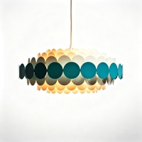 Lampe suspendue multi-niveaux en forme d'écaillage de poisson, disques colorés en forme de coquille Saint-Jacques, rouge, vert, noir, LED, hauteur réglable pour salle à manger