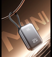 Batterie externe mini 10000mAh PD 22.5W avec câbles doubles intégrés et écran numérique