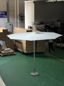 <span class=keywords><strong>Parasol</strong></span> d'extérieur écologique imperméable à énergie solaire avec mât central en aluminium, base en marbre, <span class=keywords><strong>protection</strong></span> UV, garantie 1 an - Product Image 4