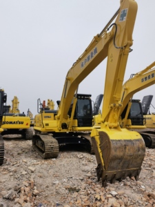Excavadoras usadas de alta calidad Komatsu Excavadoras sobre orugas KOMATSU usadas en perfectas condiciones - Product Image 2