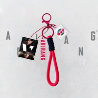 Porte-clés en acrylique photo numérique 2026 KPOP J-HOPE JIN ARIRANG WORLD TOUR - Forme irrégulière, tendance, créatif, promotionnel pour les fans