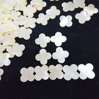 Bijoux de mode grande vadrouille nacre coquille trèfle à quatre feuilles coquilles vadrouille perles blanches 2mm d'épaisseur