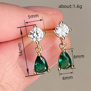 Piccoli Orecchini a Goccia in Cristallo per Donne, Accessori Minimalisti ed Eleganti per Uso Quotidiano e Feste - Product Image 5