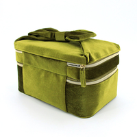 Pochette de maquillage en velours écologique personnalisée de marque, sac de toilette en velours pour cosmétiques, sac de voyage léger, organiseur de beauté de voyage