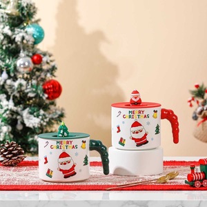 Tazas de Cerámica Navideñas con Diseño de Papá Noel, Capacidad de 430 ml, Colores Rojo y Verde, Aptas para Lavavajillas y Microondas - Product Image 4