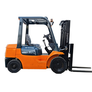 Used Toyota 3Ton Diesel <b>Forklift</b> Toyota 20 25 30 50 70 100 Diesel <b>Forklifts</b> - Product Image 1