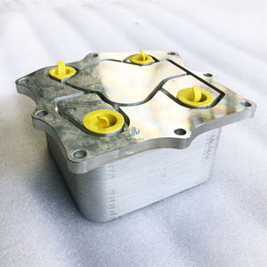 Suku cadang mesin Diesel ISF2.8 asli 5318533 pendingin oli Assy untuk <span class=keywords><strong>Cummins</strong></span> - Product Image 2