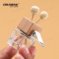 Fabricant sur mesure de porte-clés diffuseur vide en verre pour voiture, flacon de parfum à suspendre, rond, 10 ml avec bouchon en bois
