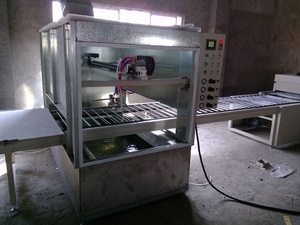 Machine de peinture en aérosol à mouvement alternatif automatique avec four de séchage pour l'<span class=keywords><strong>enfer</strong></span> de chaussure de meubles en MDF - Product Image 3