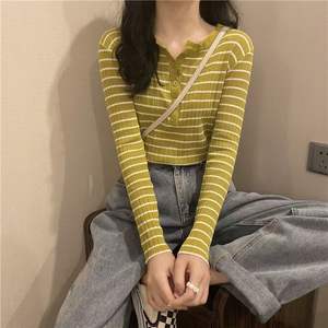 Suéter de explosión de nuevo producto para mujer, suéter de punto blanco y negro a rayas con bloque de Color, suéter ajustado de un solo botón para mujer - Product Image 2