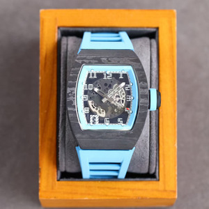Montre-bracelet multifonctionnelle pour homme, de haute qualité, luxueuse et élégante, en forme de barillet, avec date et réserve de marche, tachymètre - Product Image 3