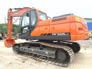 Pelle sur chenilles Doosan DX225LC de 22 tonnes, en bon état et à bas prix, pelleteuse Doosan DX225 DX300 de seconde main - Product Image 5