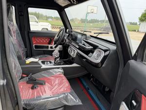 Mini SUV 4 roues fermé, 5 places, véhicule tout-terrain 60/72V pour les trajets urbains et les visites en ville, CAPACITÉ 5 PLACES, offre un espace généreux - Product Image 6